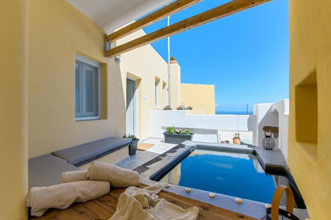 Villa Geminos Complex *