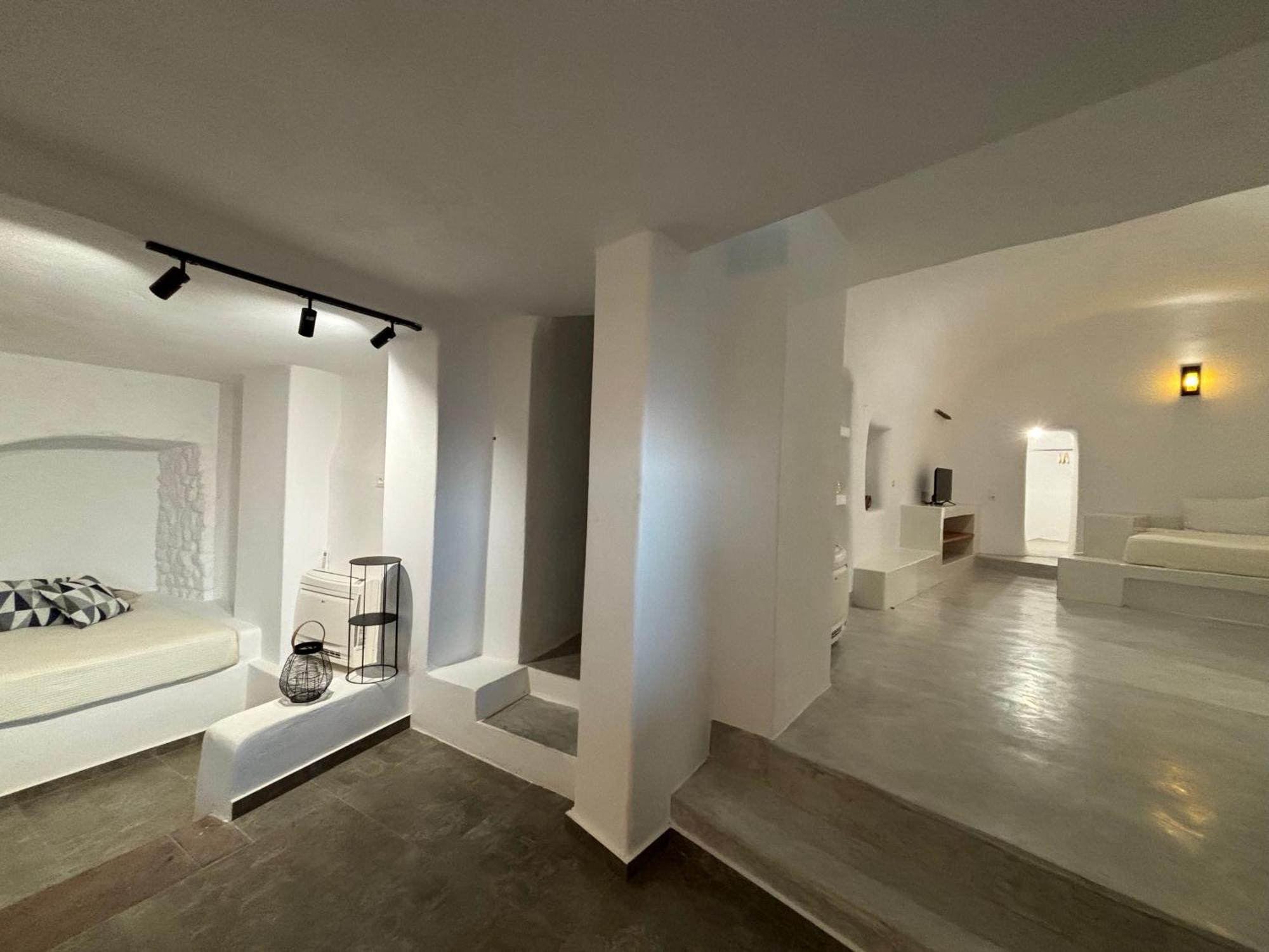 Villa Geminos Complex Kamari (Santorini)